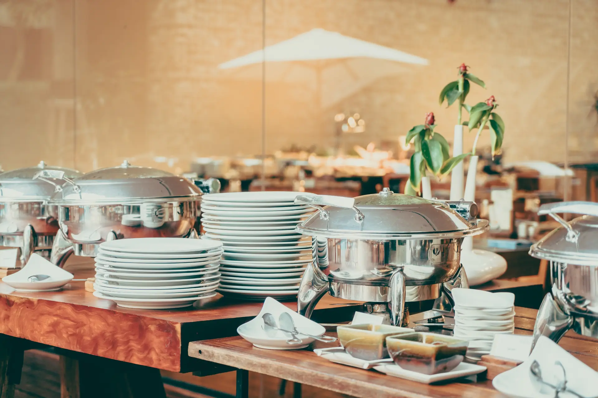 how to plan catering menu for party